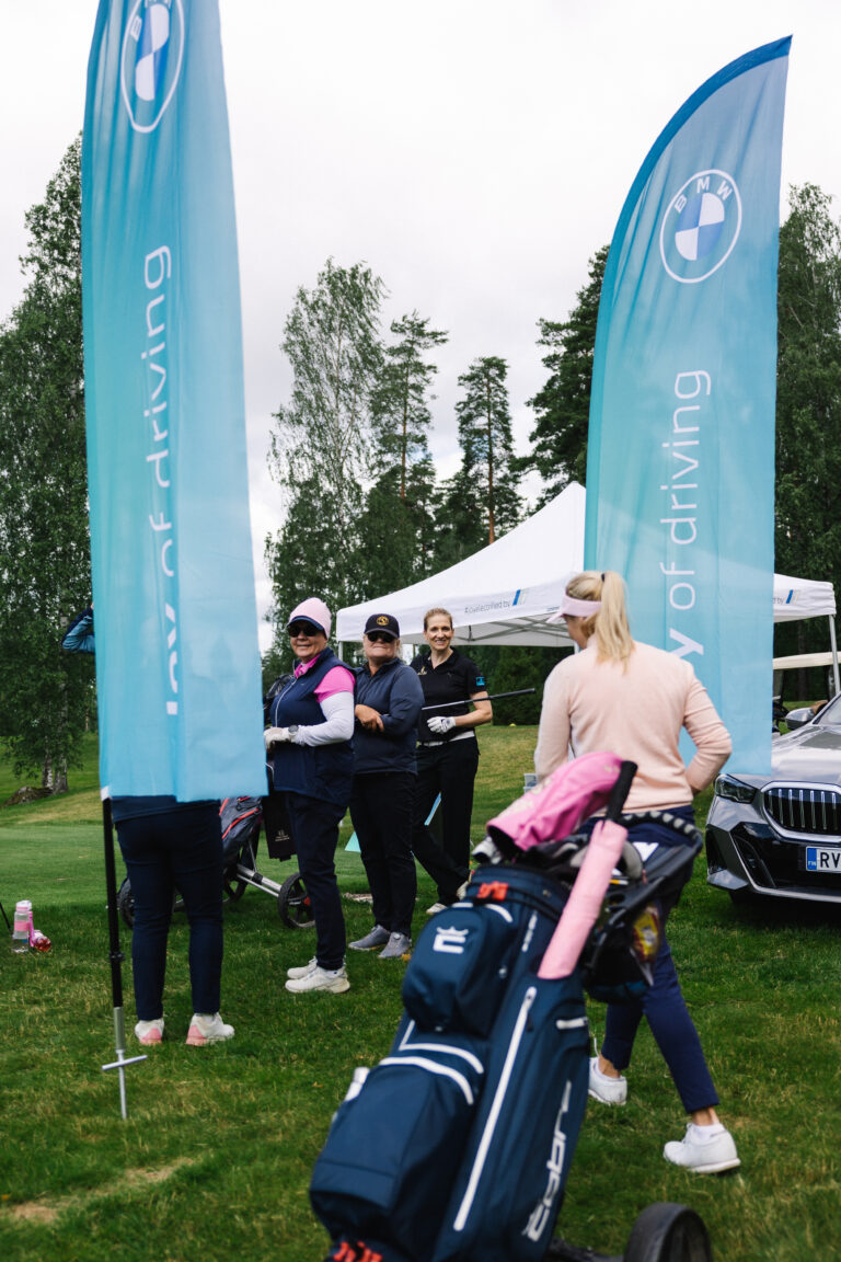 BMW-Ladies-141